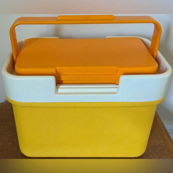 Vintage Bright Yellow 6.5 Qt Thermos L'il Lil SunPacker Beach Pool Cooler 7710 - Picture 4 of 8